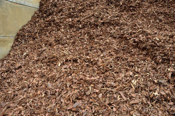 Organic Mulch Delivery in Aurora